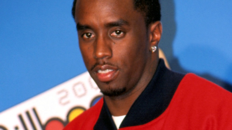 http://img3.looper.com/img/gallery/celebrities-with-weird-phobias/sean-diddy-combs-toes.jpg
