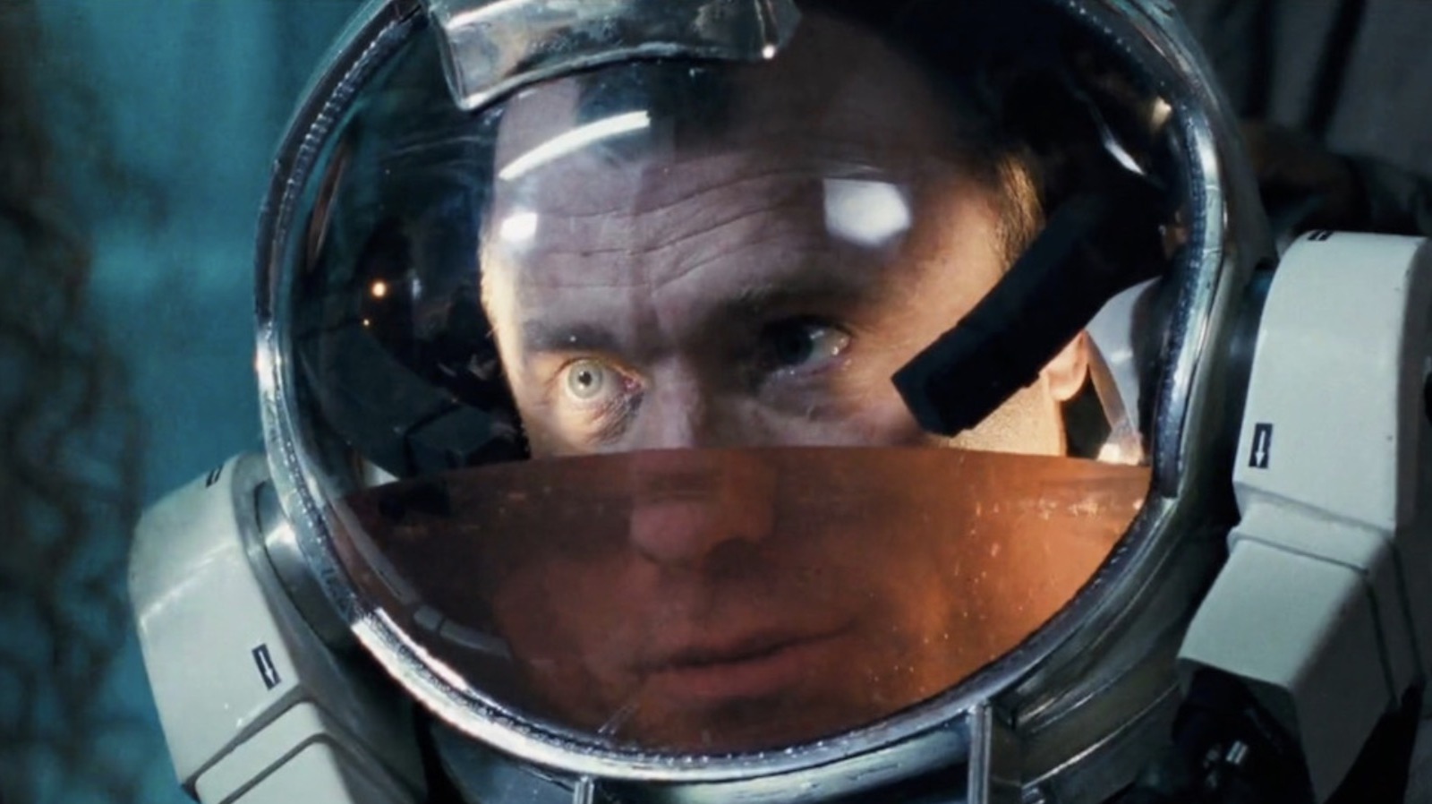 The James Cameron Movie That Was Actually Filmed Underwater - Vimarsana News