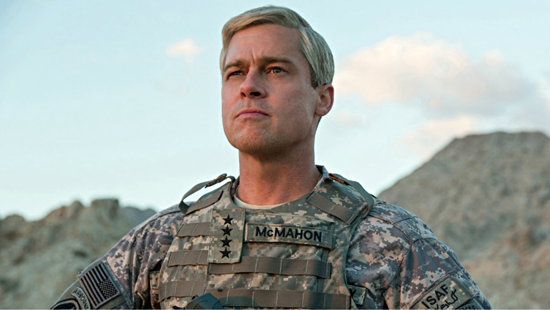 Film De Guerre Avec Brad Pitt Brad Pitt readies to battle in War Machine trailer