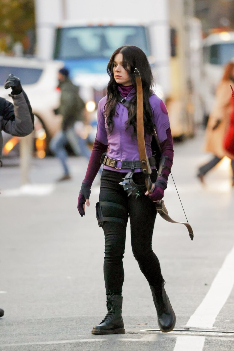 First Photos Of Hailee Steinfeld As Kate Bishop Are Seriously Awesome